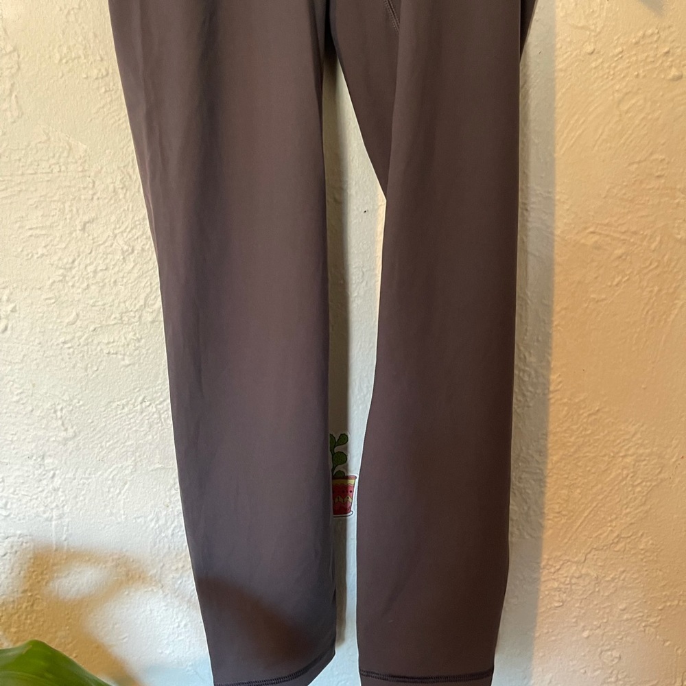 Everlane Leggings - Picture 2 of 6